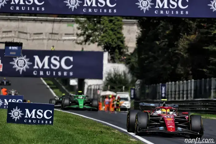 Prost supports Hamilton during Ferrari's difficulties.
