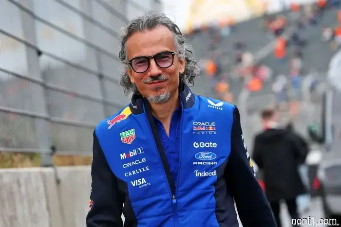 Hadjar remains secured at Red Bull until 2027, according to Mekies.