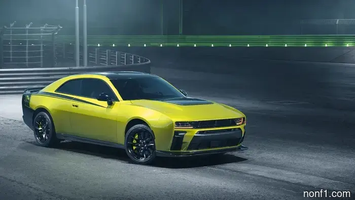 2027 Dodge Charger Super Bee жужжит с 600 л.с. от сильно нагнетаемого рядного шестицилиндрового двигателя