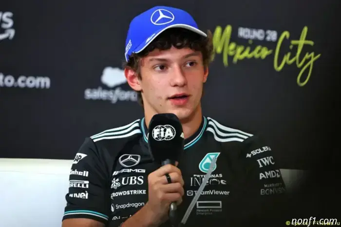 Kimi Antonelli: Carlos and I have different opinions.