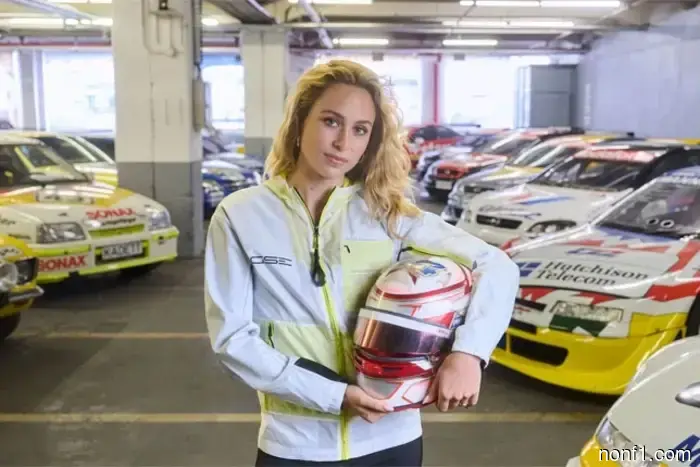 София Флёрш будет продолжать свою карьеру в Формуле Е.