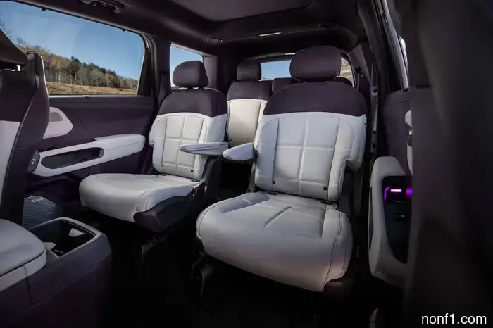 Kia Halts Sales of High-End Telluride Hybrids Due to Power Seats That Could Cause Injury
