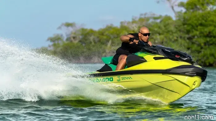 Nuevo Sea-Doo de 350 HP rinde homenaje al otro pasatiempo de alta velocidad favorito de Senna