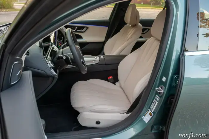 Reseña del Mercedes‑Benz E450 All‑Terrain 2025: Pensado para todo tipo de caminos