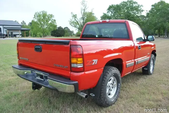 Chevy Silverado GMT800 de Cabina Simple como Nuevo Descubierto, y Puedes Comprarlo
