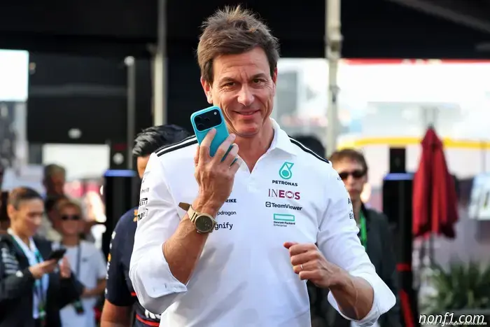 La venta de Wolff valorará al equipo Mercedes en casi 6.000 millones de dólares