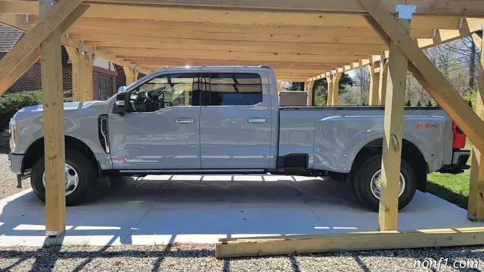 2025 Ford F-350 Platinum Plus Review: Is This What You Get for Six Figures?