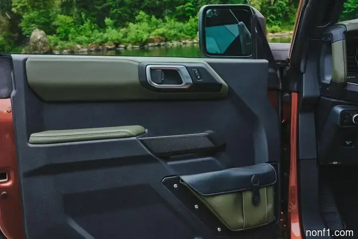 2027 Ford Bronco Filson: A Raptor-Powered Off-Road Vehicle for Stylish Outdoor Enthusiasts