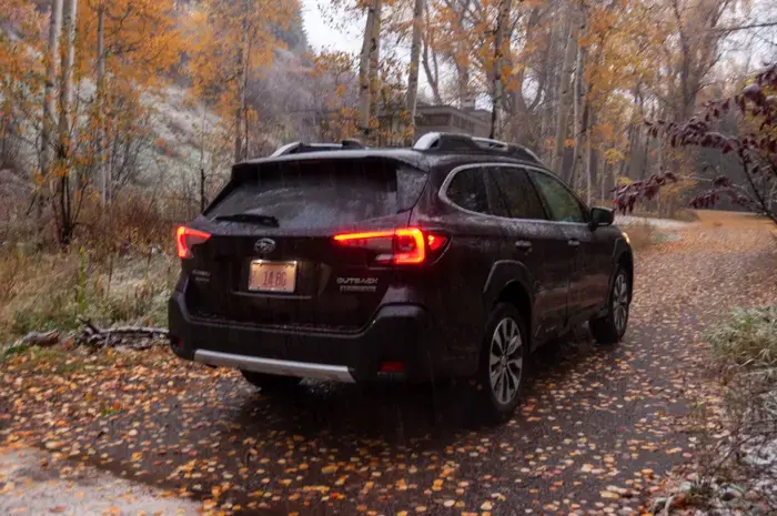 Reseña del Subaru Outback 2025: Ofrece un gran valor en un paquete familiar elevado