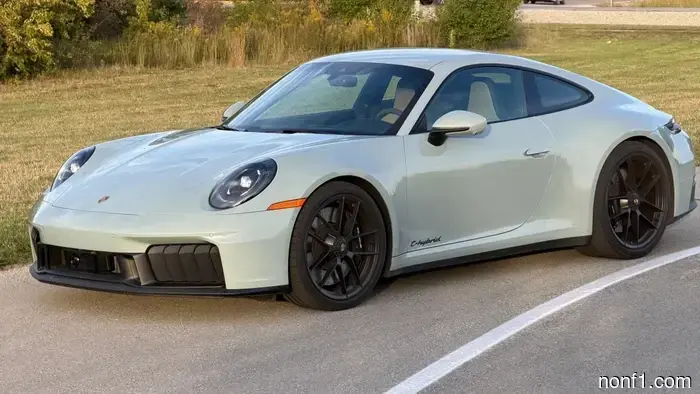 Porsche States That the 911 Hybrid Is ‘Not Compatible’ With a Manual Transmission, Yet There’s Still Optimism