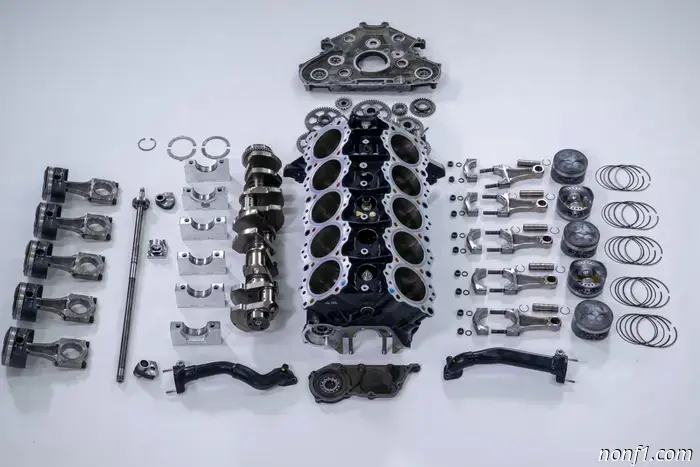 Последний Honda V10, участвовавший в гонках под руководством легенды Формулы-1 Айртона Сенны, выставлен на продажу