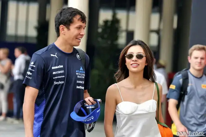 "No hay problema" tras la temporada anónima de Albon — jefe