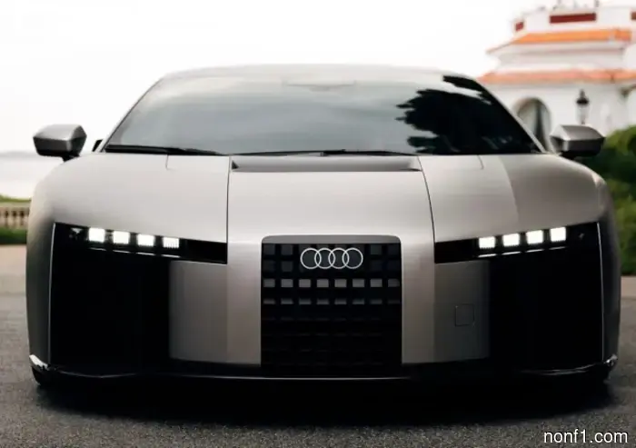 Гонщики Audi участвовали в мероприятии, посвященном презентации суперкара.