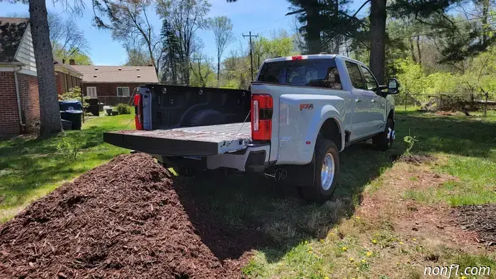 2025 Ford F-350 Platinum Plus Review: Is This What You Get for Six Figures?