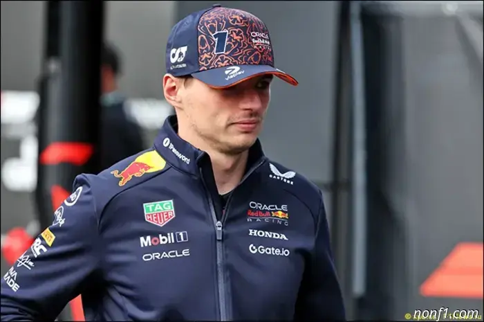 Max Verstappen no podrá abandonar Red Bull
