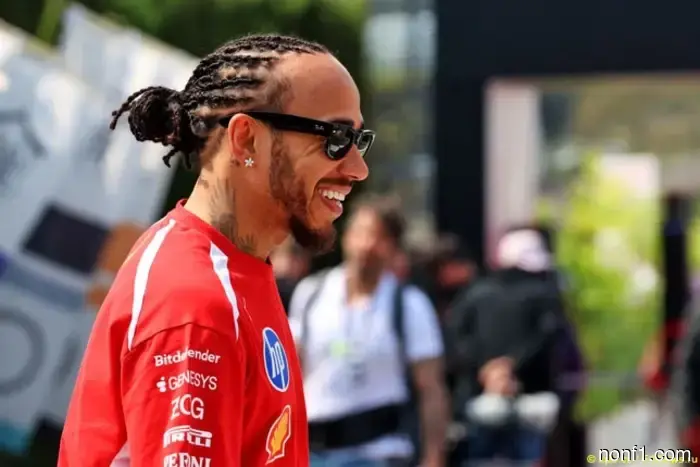 Hamilton felicitó al Arsenal de Londres por el campeonato.