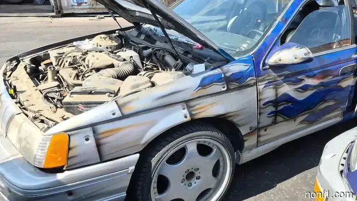 ‘Pimp My Ride’ Ford Taurus acaba de llegar a un desguace Pick-Your-Part en California