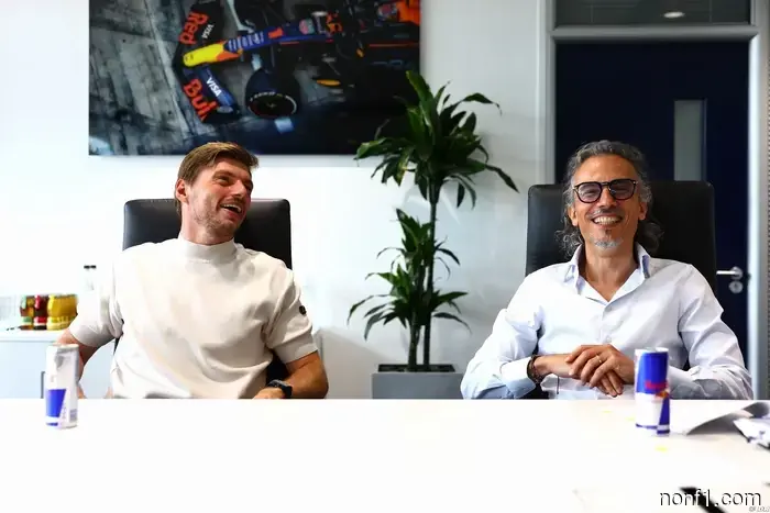 Discussions about a 'billion-dollar' deal for Verstappen are intensifying.