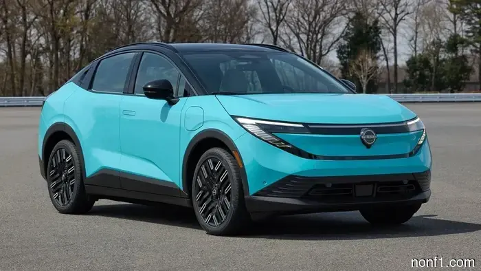 The new Mitsubishi Eclipse is essentially a Nissan Leaf at its core.