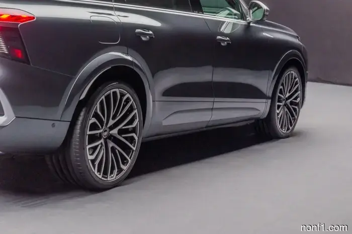 Audi CEO Acknowledges That the New Flagship SUV Nearly Featured Unrequested Electronic Door Handles