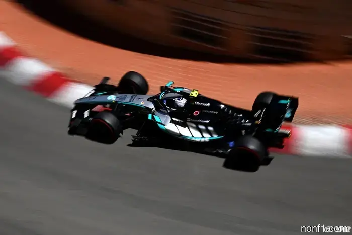 Wolff echa agua fría sobre la especulación Verstappen-Mercedes