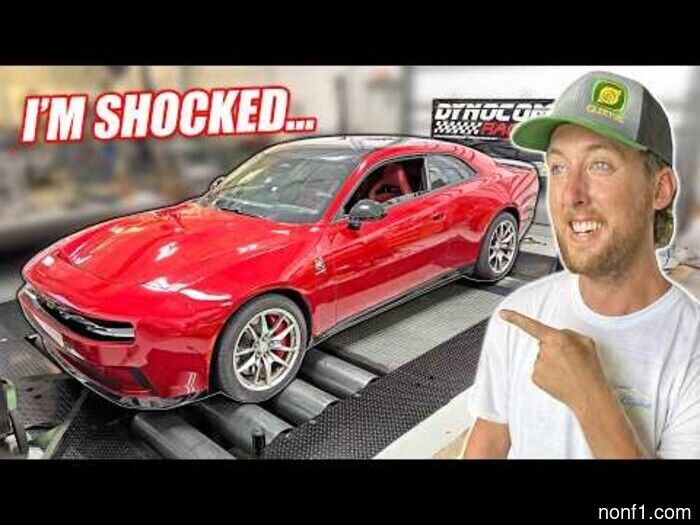 The New Dodge Charger Is Currently YouTube's Most Popular Car for Building (or Destroying)