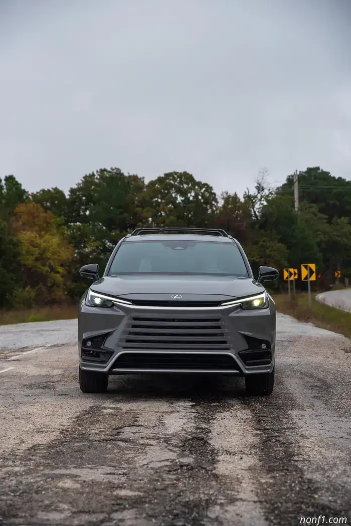 Обзор Lexus TX 500h 2025 года: просто купите Grand Highlander