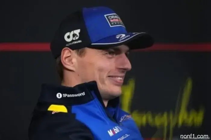 Verstappen le dice a Antonelli que aparque su sueño de GT por ahora.