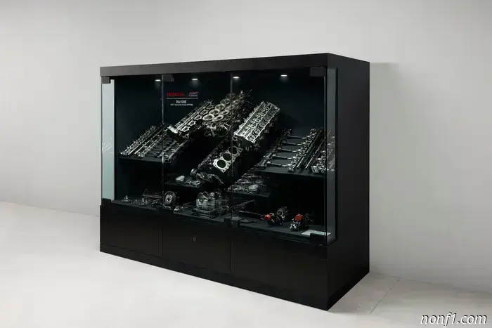 Последний Honda V10, участвовавший в гонках под руководством легенды Формулы-1 Айртона Сенны, выставлен на продажу