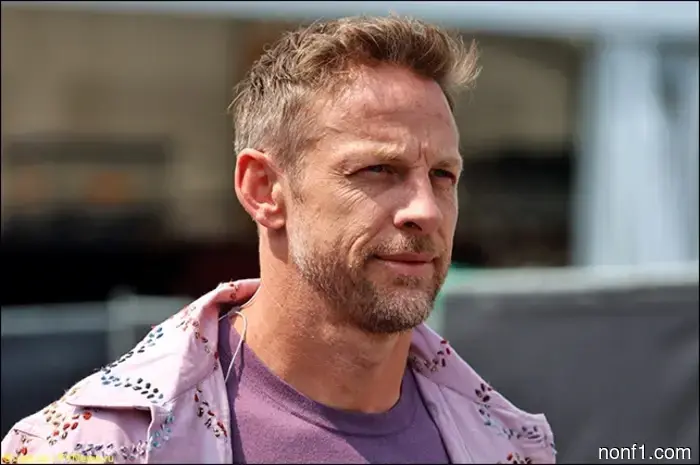 Button: Racing in other series will help Max take his mind off things.