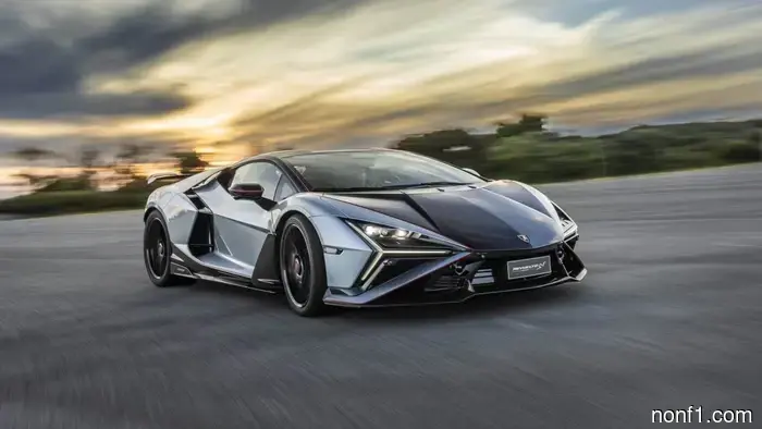 Lamborghini Revuelto SV se presenta con 1,050 HP y un modo de diversión dedicado