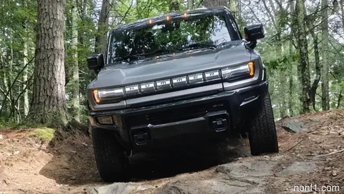 2026 Hummer EV Revisión Off-Road: Es Tecnología Contra Senderos Estrechos