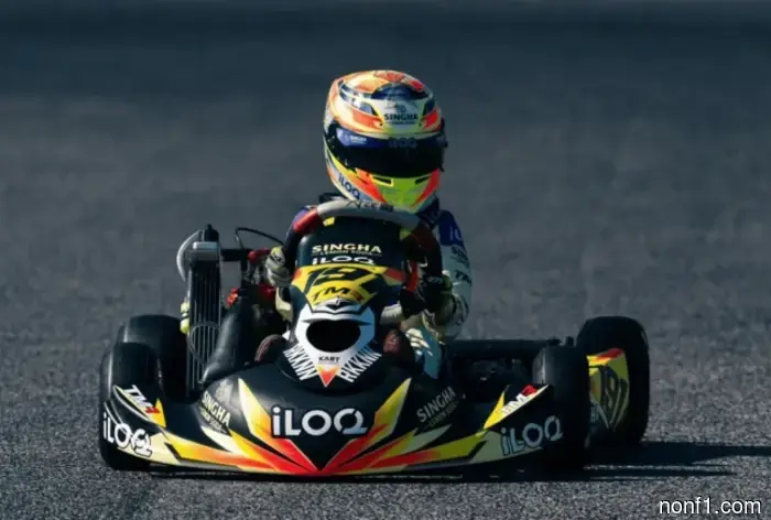 Raikkonen hace bien al involucrarse personalmente en la carrera de su hijo.