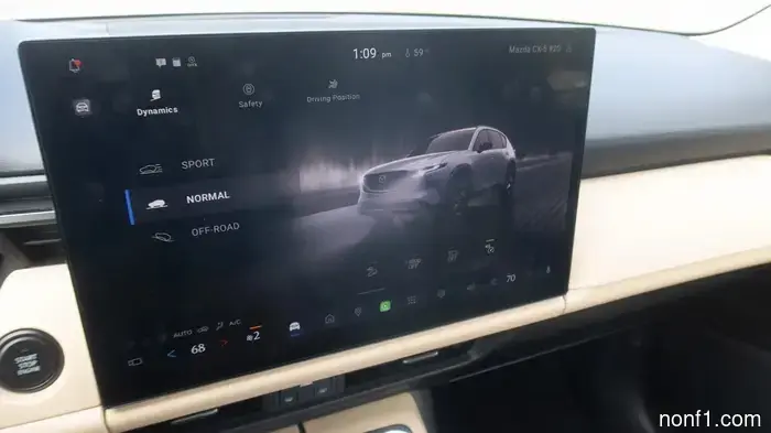 Mazda, una vez el crítico más ruidoso de las pantallas táctiles, ahora dice que son más seguras que los botones: TDS