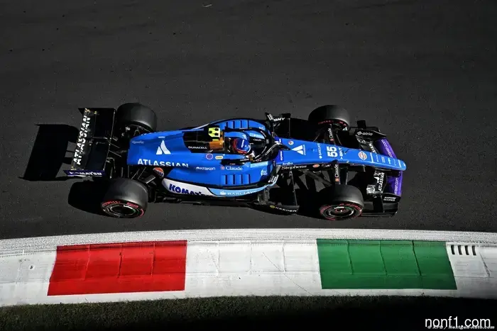 Sainz is already leveraging the 2026 challenges for Williams' future.