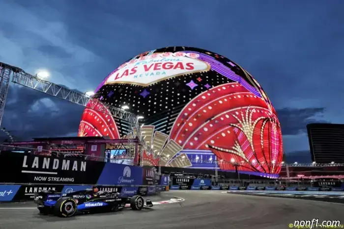 Alex Elbon: Parece que la pista le viene bien a nuestro coche.