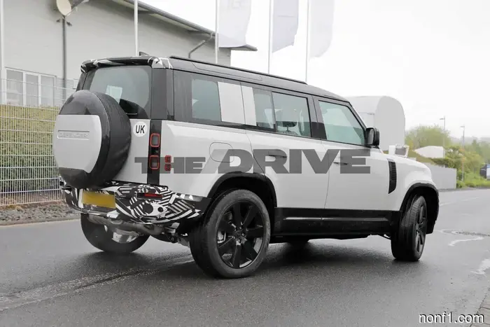 Spotted: The Land Rover Defender 110 is set to feature second-row captain's chairs.