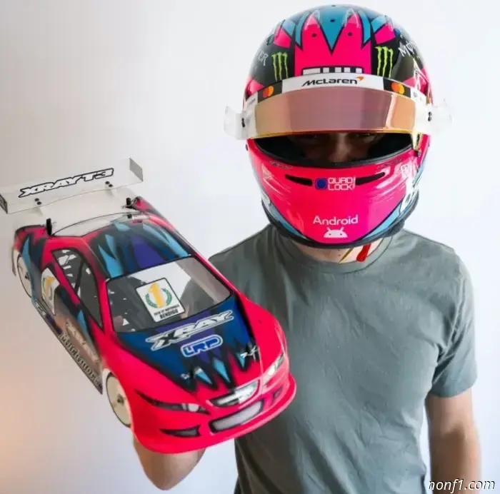 Oscar Piastri's new helmet is dedicated to his first success.