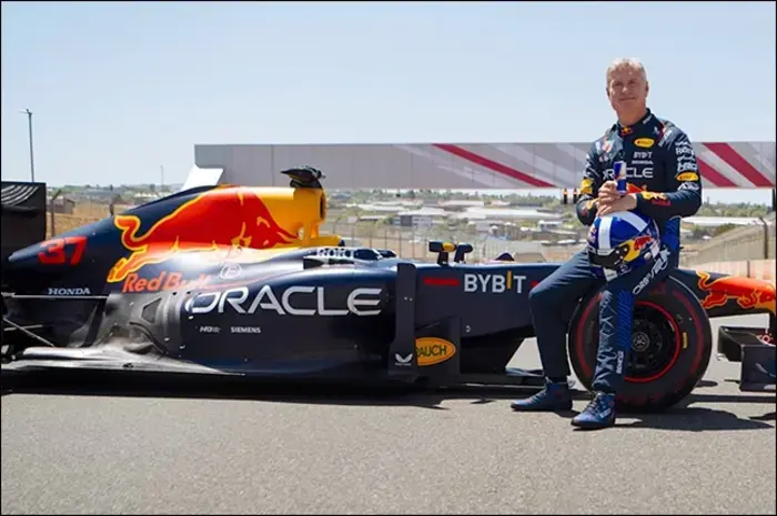 Coulthard y Speed pasarán por Adelaida.