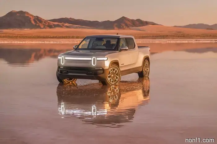Rivian добавляет наиболее запрашиваемую функцию R1S