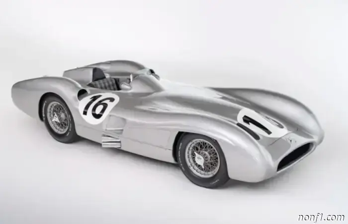 Fangio and Mossa's Mercedes W196 sold for €51.15 million