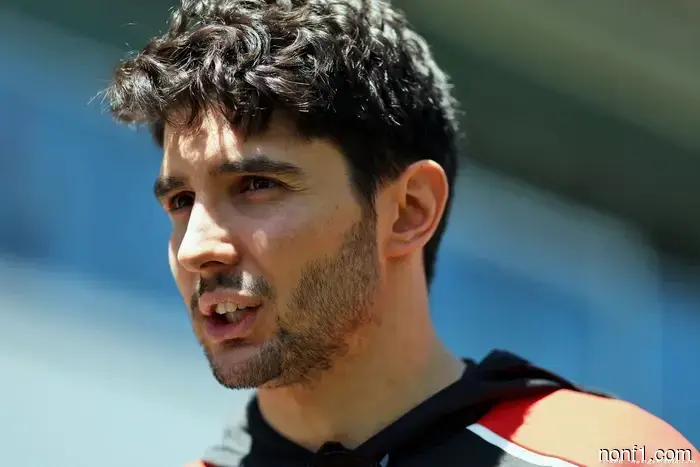 Ocon, Komatsu, explotan sobre los rumores de salida de Haas en Montreal